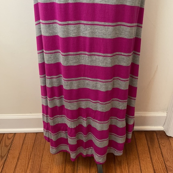 Calvin Klein Striped Sleeveless Maxi Dress - Picture 12 of 16